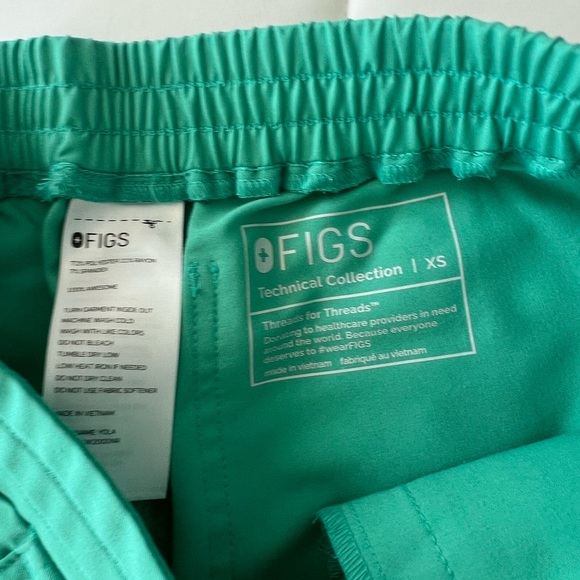 figs yola pants - Picture 4 of 6